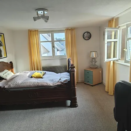 Aux Deux Cigognes Bis